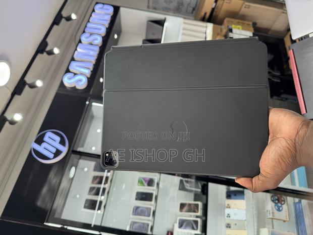 Apple iPad Pro 12.9 (2022) 512 GB Gray photo 4