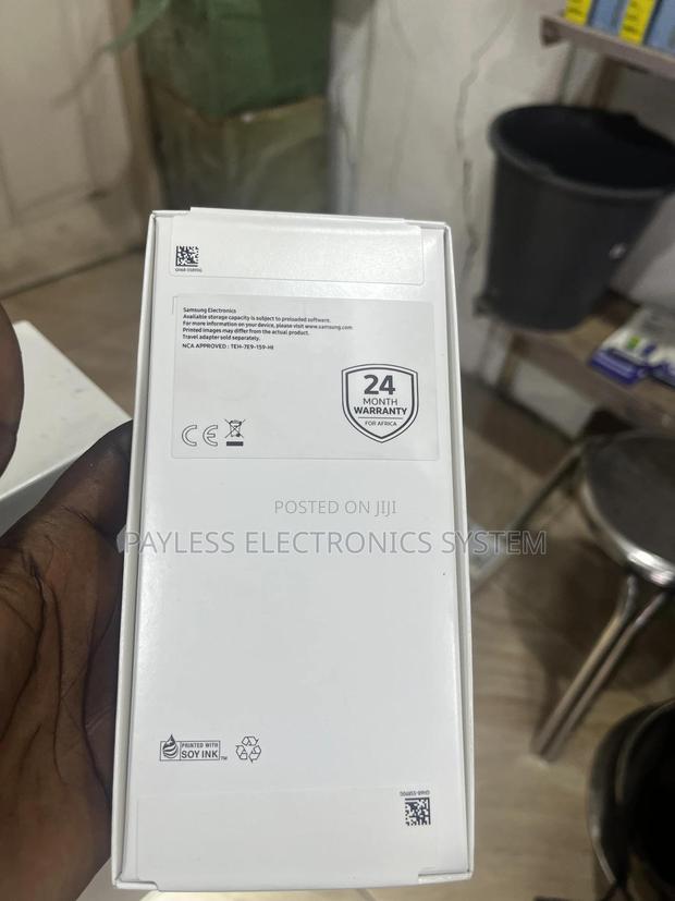 New Samsung Galaxy A17 128 GB Blue photo 2
