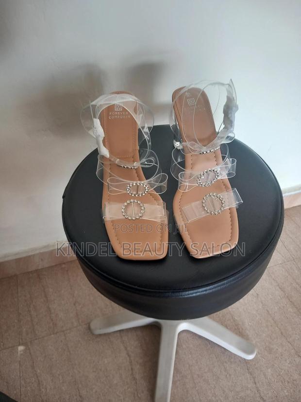 Ladies High Heel Sandal · Photo 3