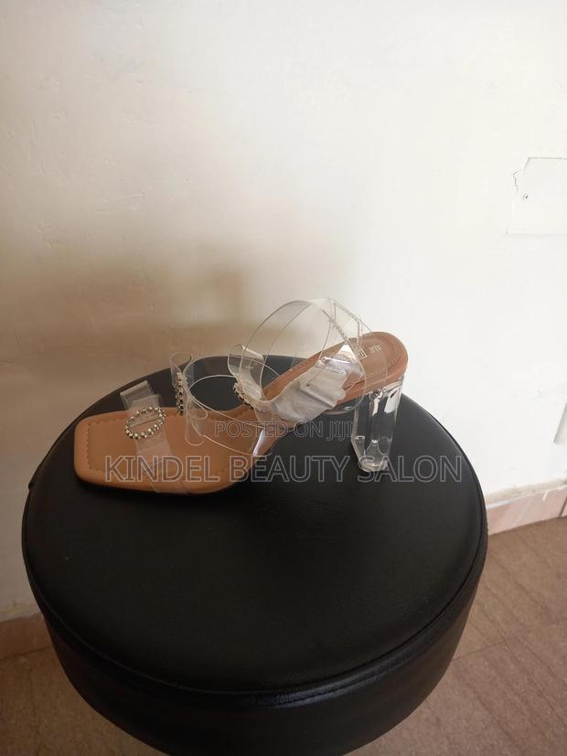 Ladies High Heel Sandal · Photo 4