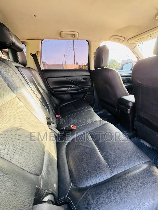 Mitsubishi Outlander 2.0 PHEV AWD 2017 White