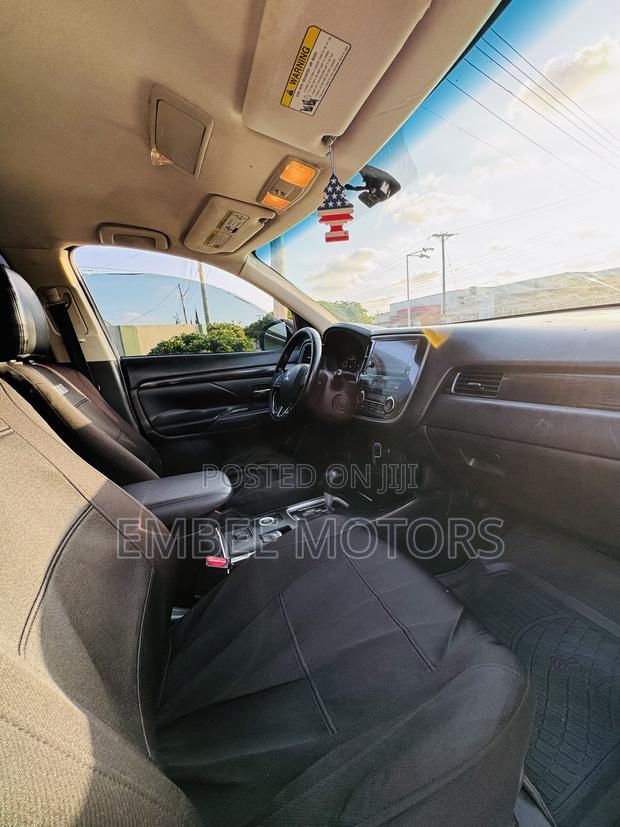 Mitsubishi Outlander 2.0 PHEV AWD 2017 White