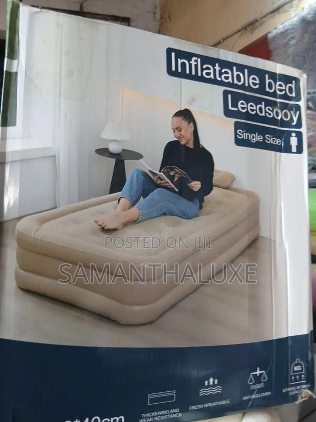 Inflatable Bed With Pump photo 2