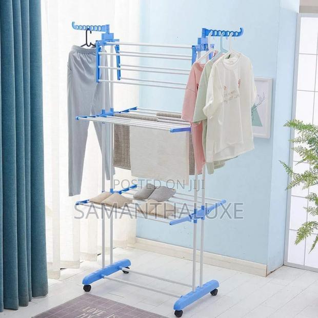 Durable Cloth Hangers photo 2