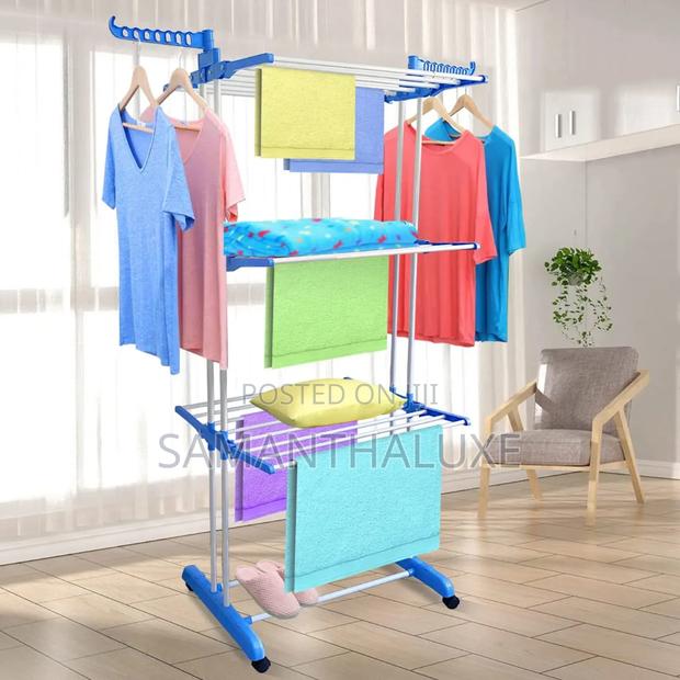 Durable Cloth Hangers photo 3