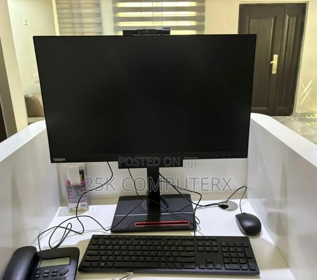 Desktop Computer Lenovo ThinkCentre 24 8GB Intel Core i5 SSD 256GB photo 2