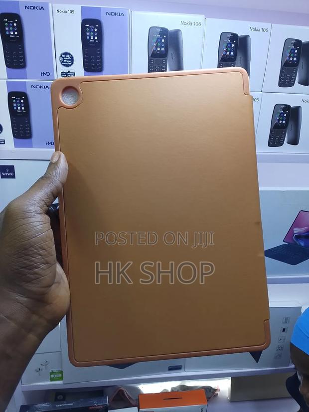 Samsung Galaxy Tab A9 Plus Smart Case - Light Brown · Photo 4