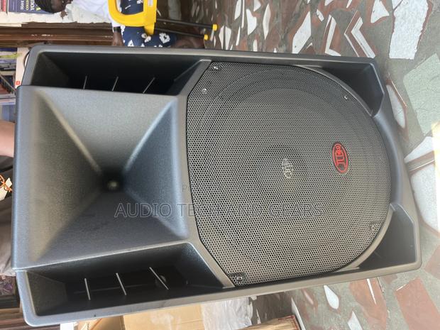 JLD 15” Active Speakers With Stand · Photo 4