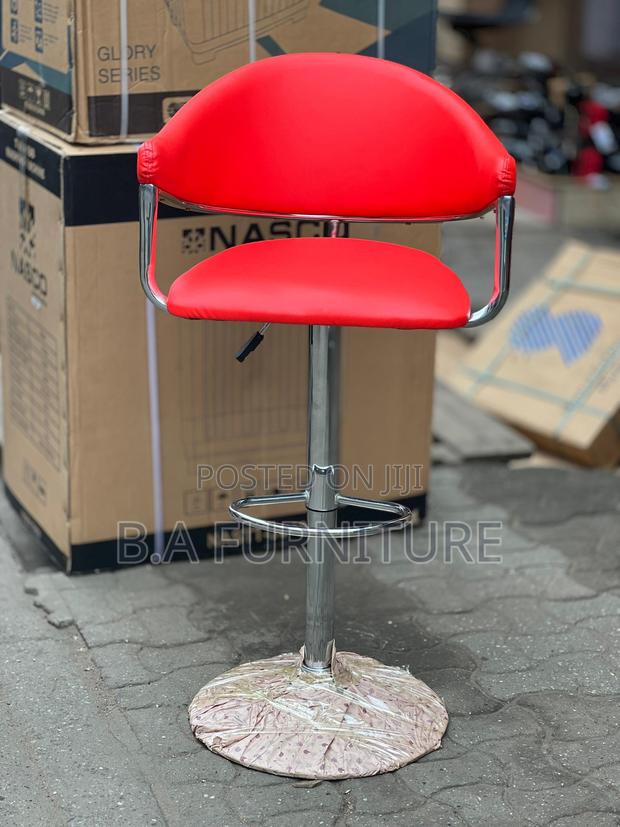 Adjustable Leather Bar Stool /Chair · Photo 3