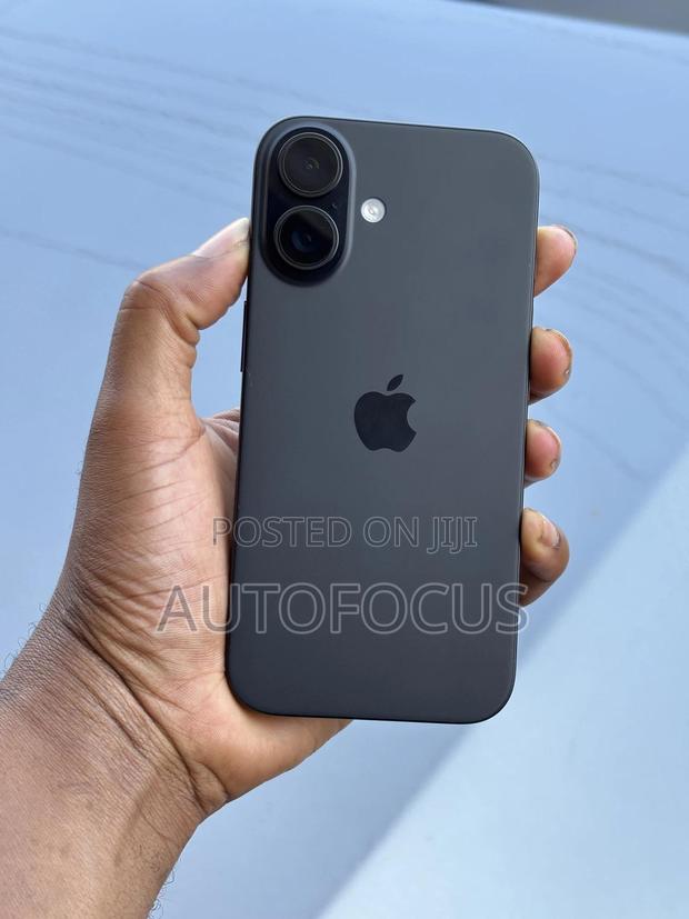 Apple iPhone 16 128 GB Black · Photo 2