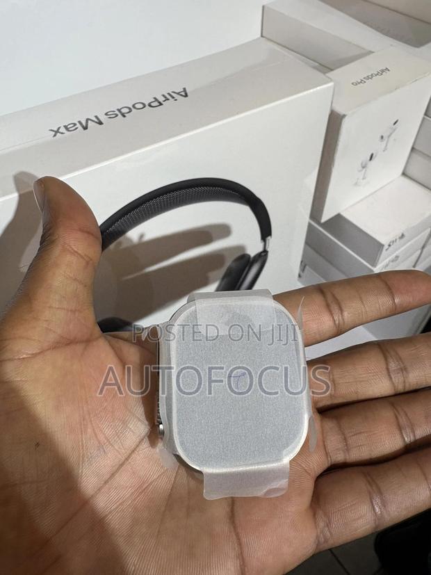 Apple Watch Ultra 2 Natural Titanium photo 5