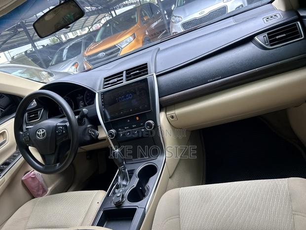 Toyota Camry 2016 Red