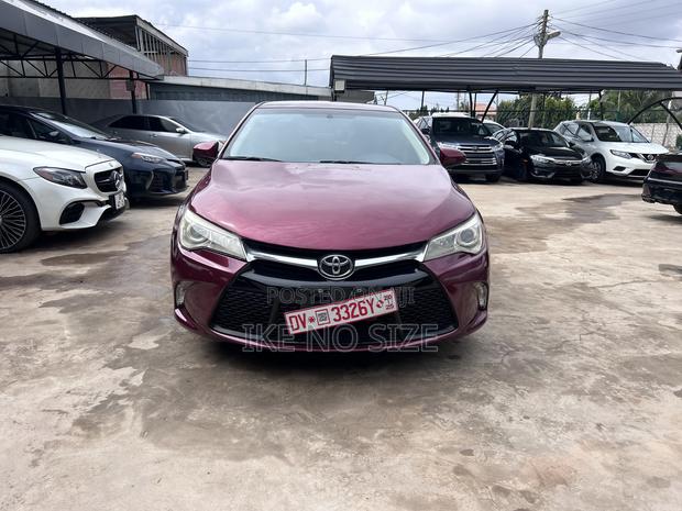 Toyota Camry 2016 Red
