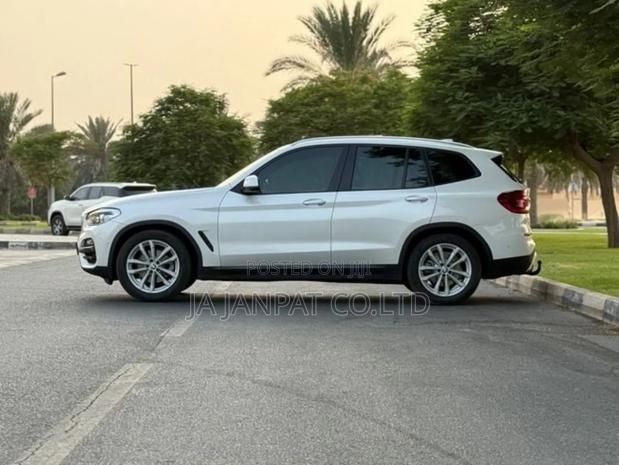 BMW X3 2019 White photo 6