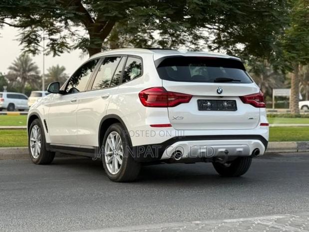 BMW X3 2019 White photo 9