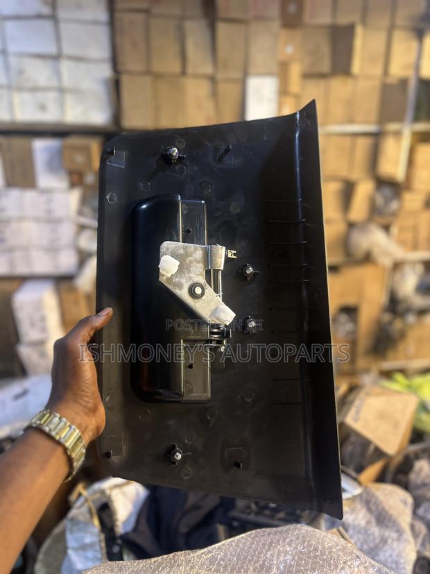 Boot Opener for Nissan Pickups photo 6