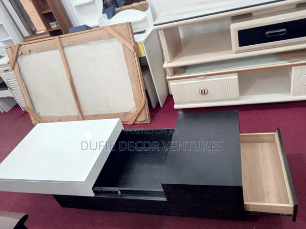 Wooden Center Table · Photo 3
