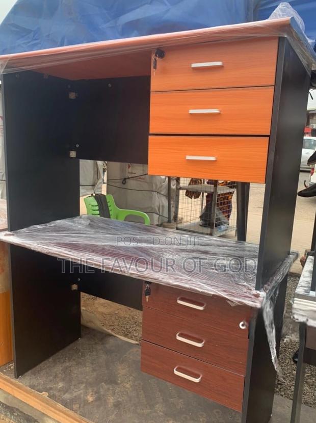 A Wooden 1.2meter Office Table