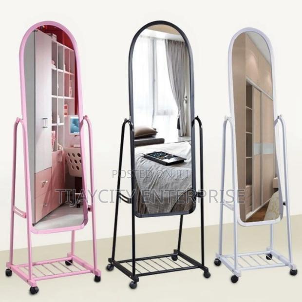 Standing Mirror · Photo 4