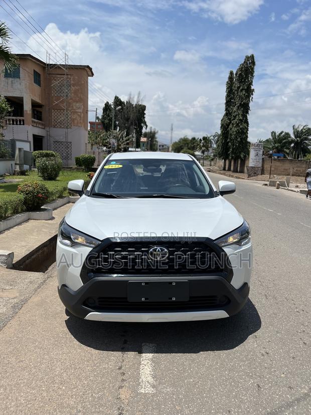 New Toyota Corolla Cross 2025 White