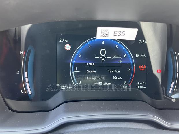 New Toyota Corolla Cross 2025 White