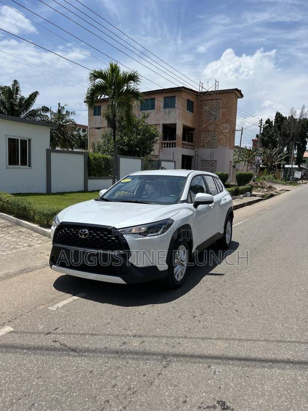 New Toyota Corolla Cross 2025 White