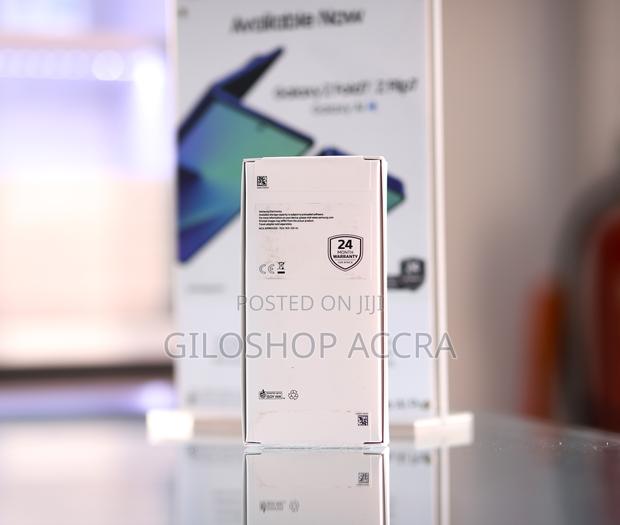 New Samsung Galaxy A17 128 GB Black photo 2