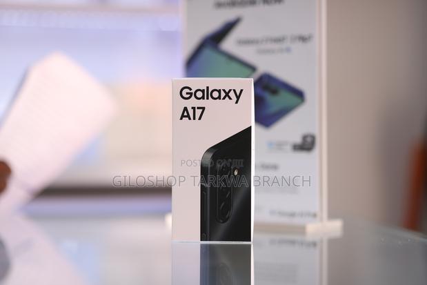 New Samsung Galaxy A17 128 GB Black photo 2
