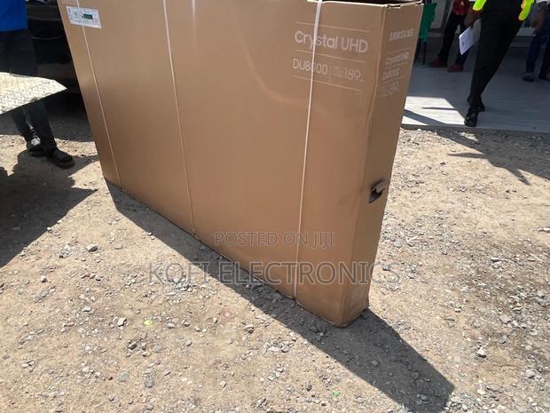 Luminous 75-Inch Samsung Qled Smart Tv · Photo 3