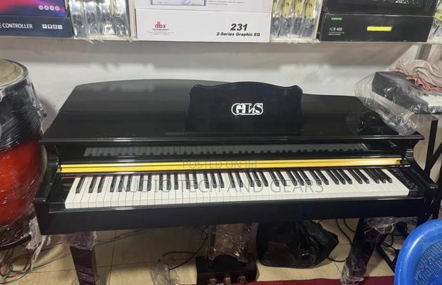 GLS Digital Grand Piano · Photo 2