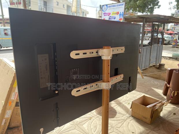 The Frame 50” Samsung Qled photo 2