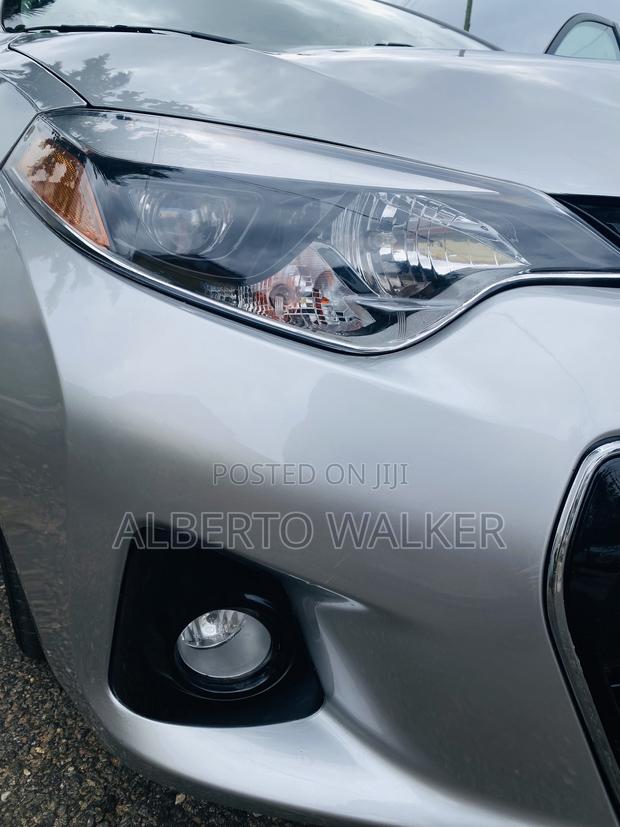 Toyota Corolla S 4dr Sedan (1.8L 4cyl CVT) 2016 Silver photo 8
