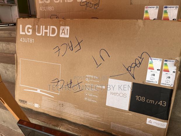Uhd Smart Tv · Photo 3