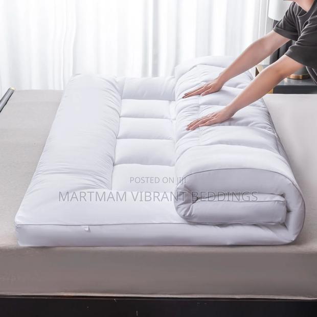Double Size Mattress Topper · Photo 1