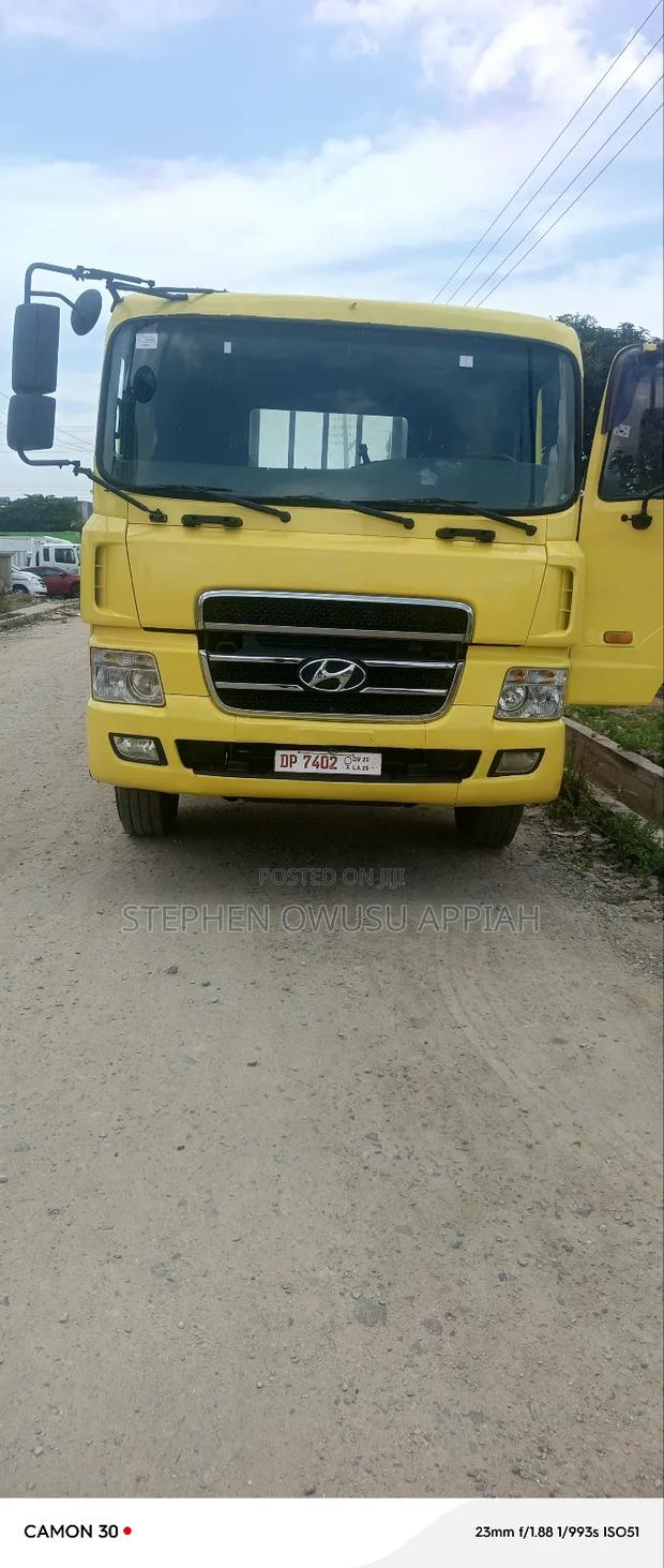 Hyundai Grant 14.5 Tons photo 3