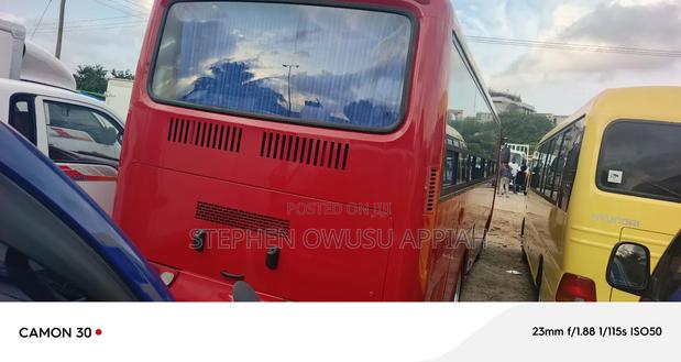 Hyundai Aero Town 2004 Red photo 6