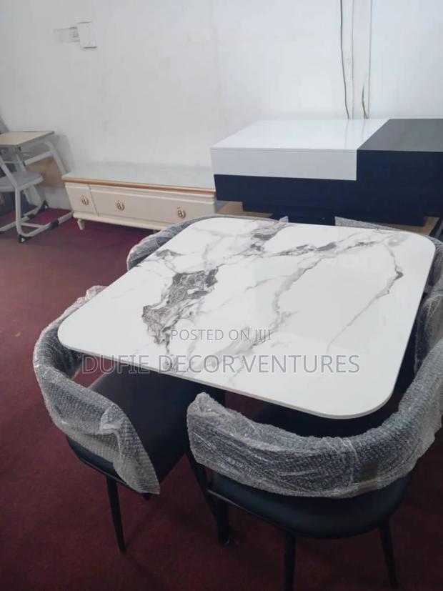 Marble Dining Room Set · Photo 1