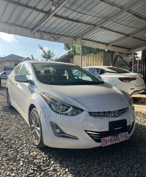 Hyundai Elantra 2016 White