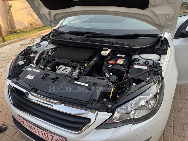 Peugeot 308 2014 White