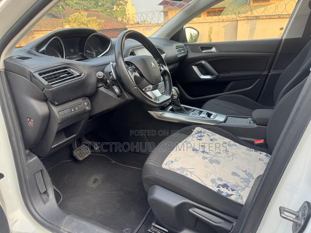 Peugeot 308 2014 White