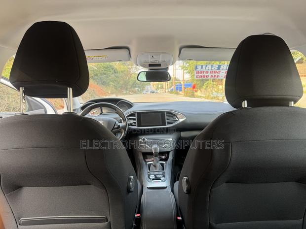 Peugeot 308 2014 White