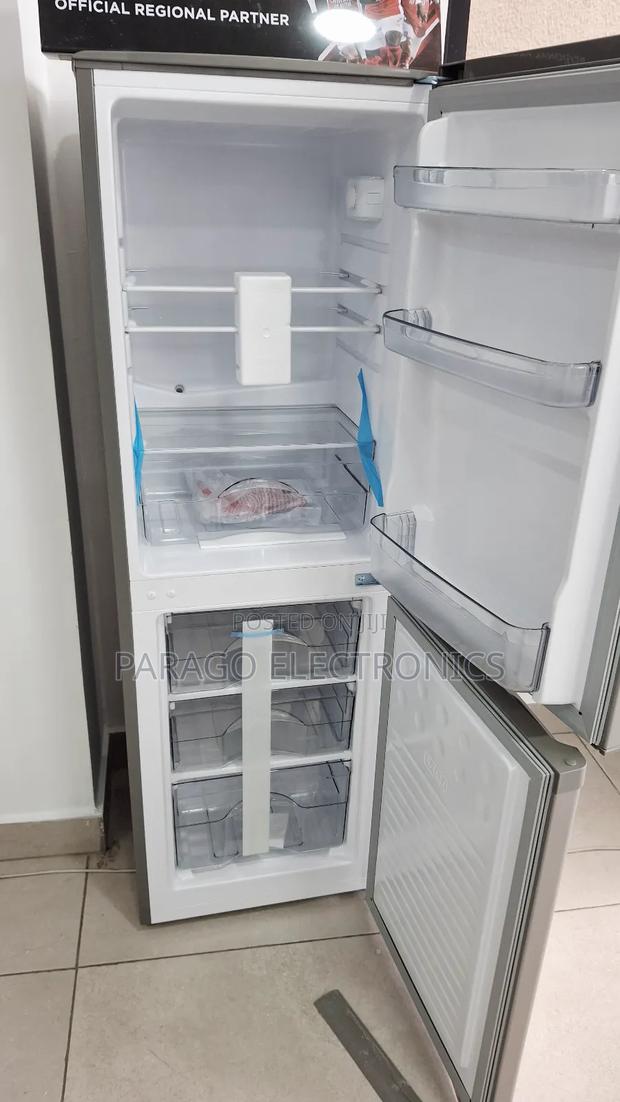 TCL F185bfs 142 Litres Double Door Fridge photo 2