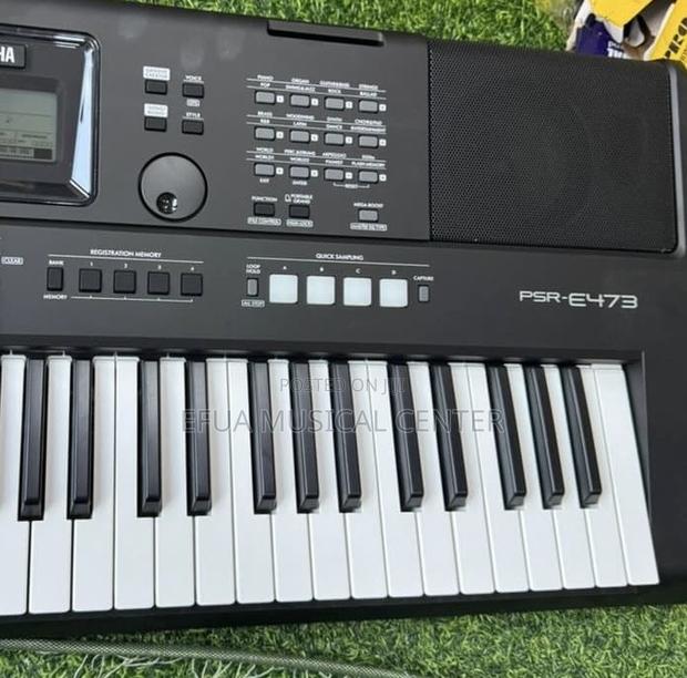 E Series Yamaha Psr (E)473 Keyboard · Photo 3