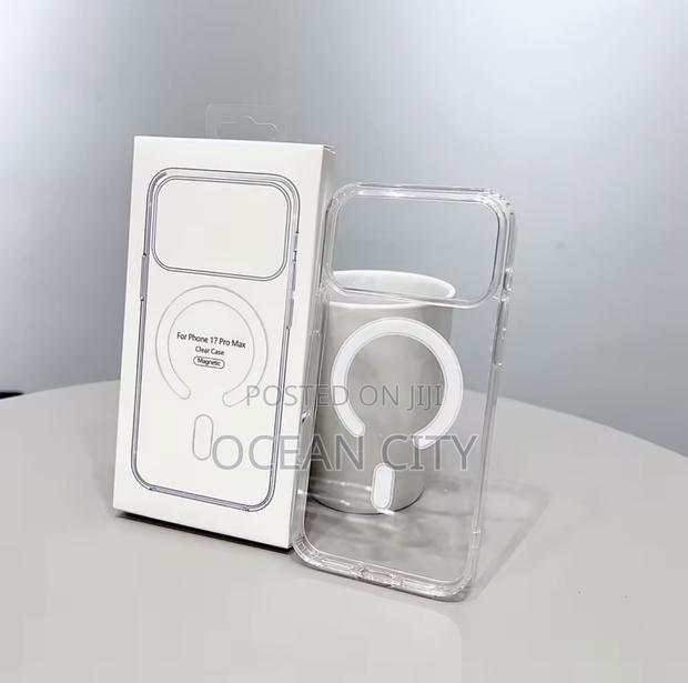 Magsafe Case for iPhone 17 Models · Photo 3