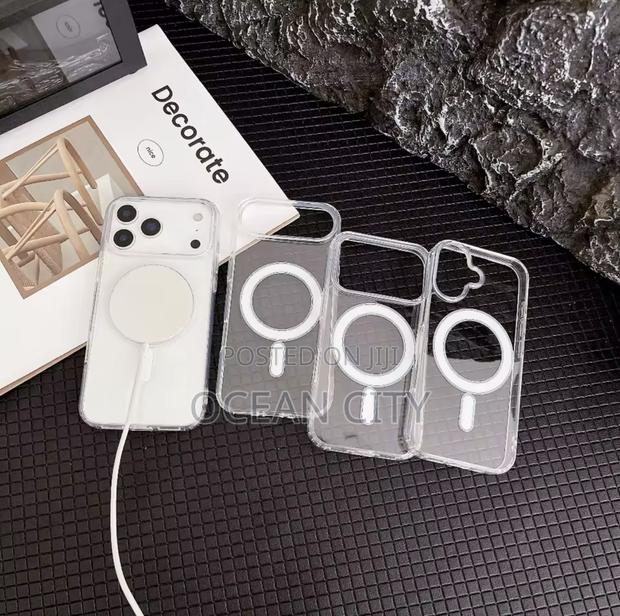 Magsafe Case for iPhone 17 Models · Photo 4