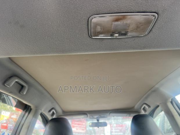 Toyota Ractis 1.5 AWD 2013 Black photo 6