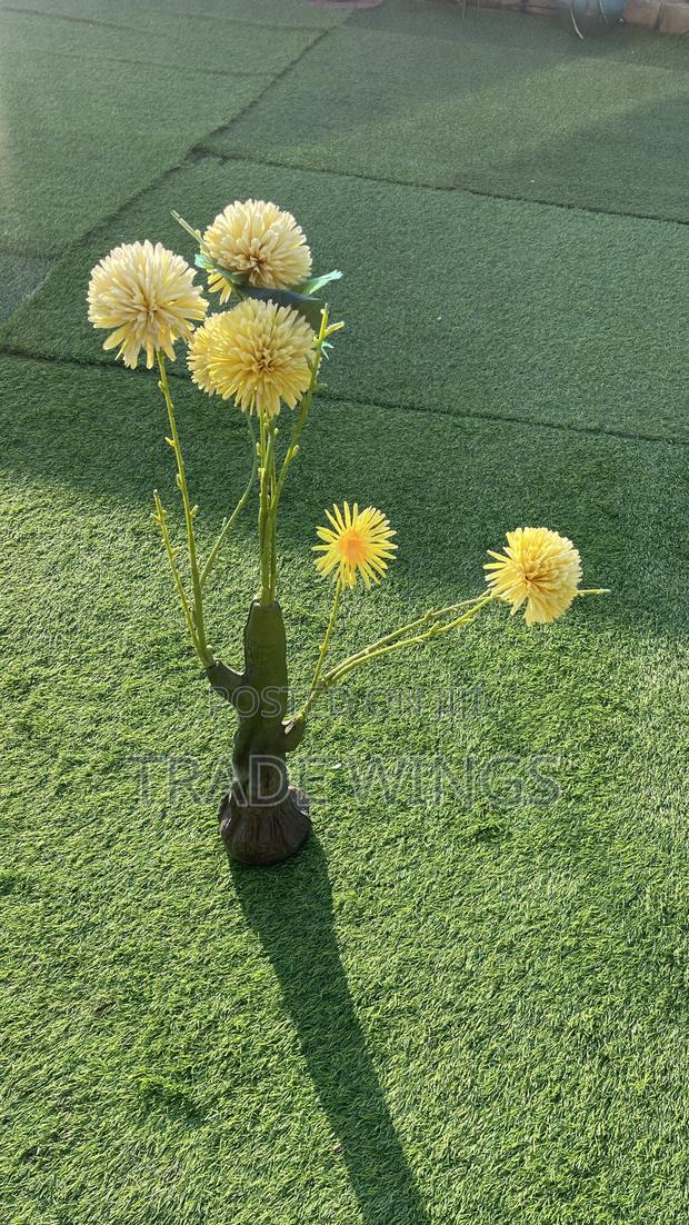 1 Used Green Artificial Plant for Sale photo 2