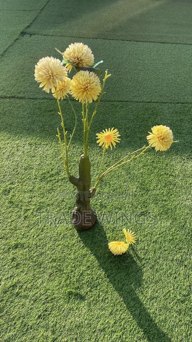 1 Used Green Artificial Plant for Sale photo 3
