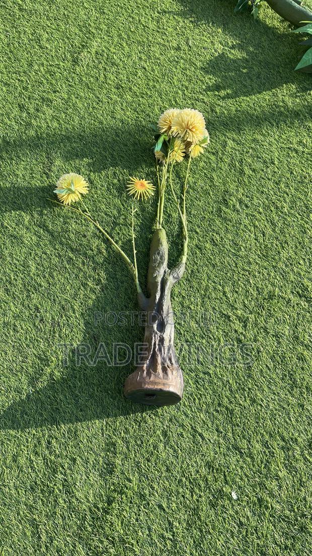 1 Used Green Artificial Plant for Sale photo 6