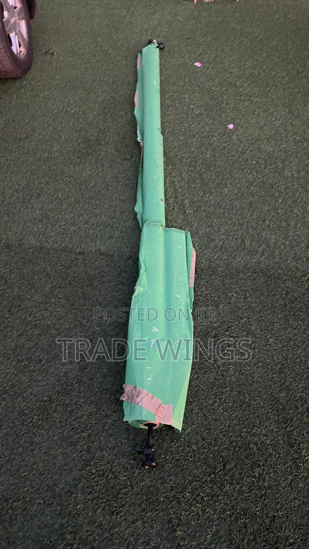 1 Used Green Backdrop for Sale